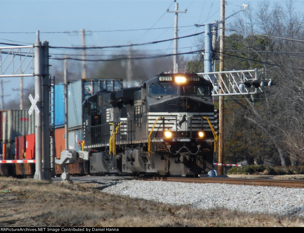 Two NS Dash9's lead 22N east on a fine winter afternoon